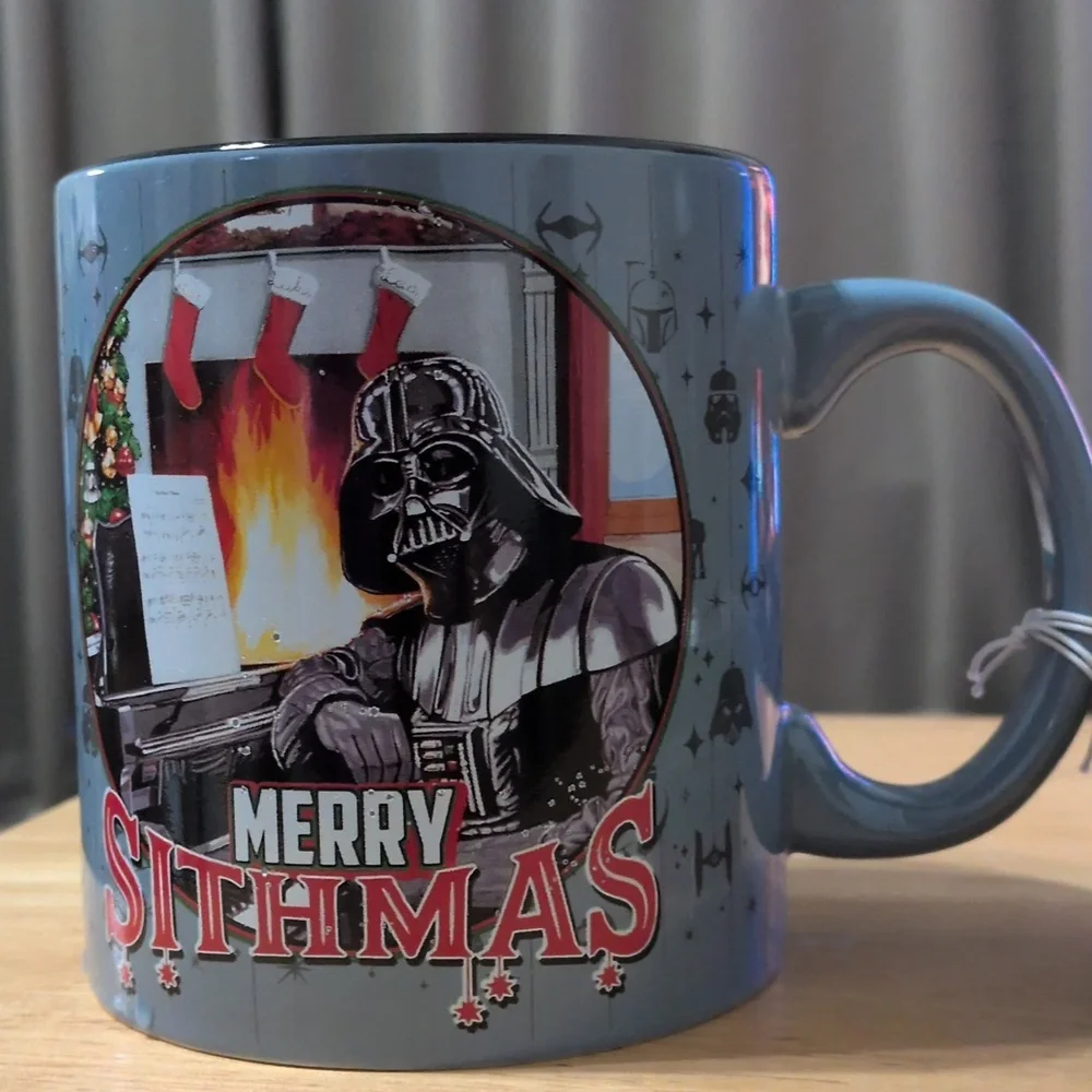 Merry Sithmas 20oz Coffee Mug - Picture 3 of 3
